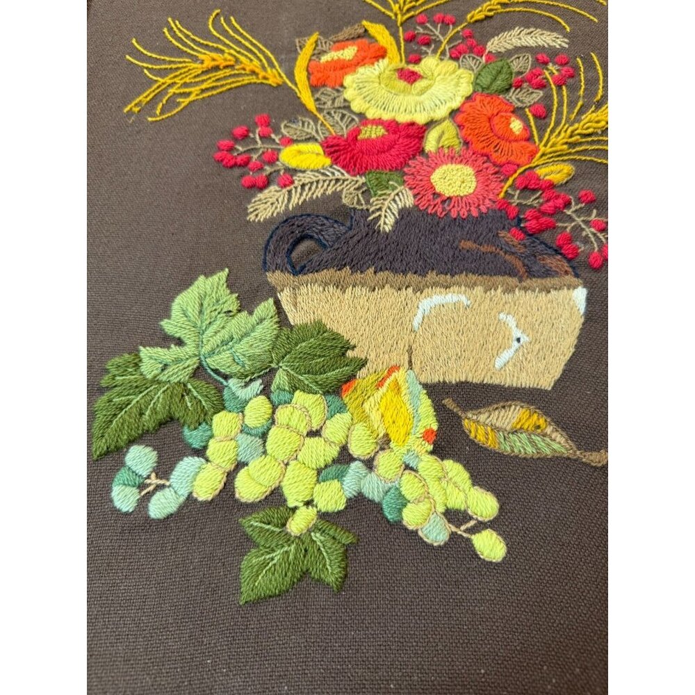 Vintage 70's Crewel Floral Vase Still Life Columbia Minerva‎ 18"x22" Retro - Picture 3 of 7
